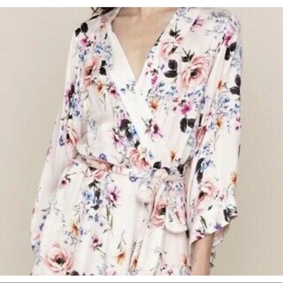 Yumi Kim BHLDN Dream Lover Robe - Picture 2 of 6